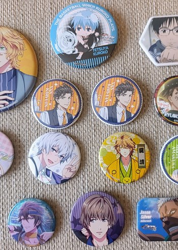 Japonya Dan Orijinal Anime Rozet Seti Toplu Veya Tek Satis