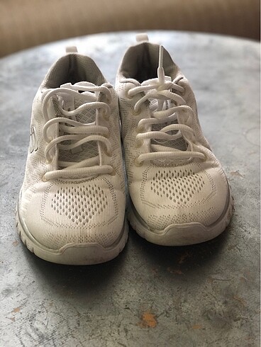 Skechers spor ayakkabı
