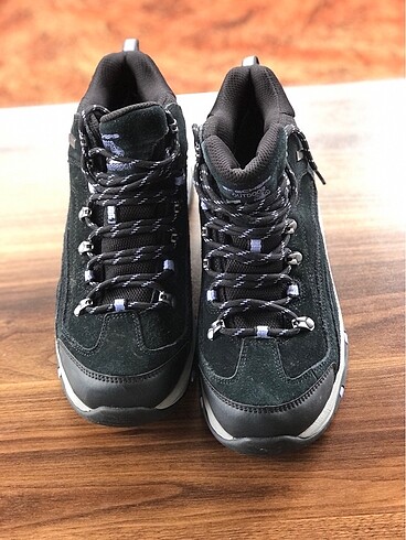 Skechers Bot