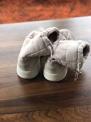 38 Beden Skechers Bot
