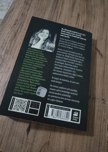 Altı Harfli Bir Tatlı - Şermin Yaşar - Görsel 2