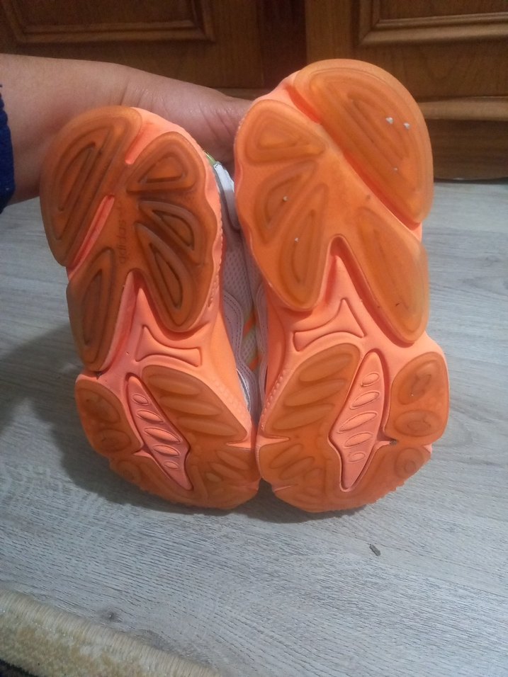 Beyaz Bağcıklı Kadın Spor Ayakkabı - Görsel 4