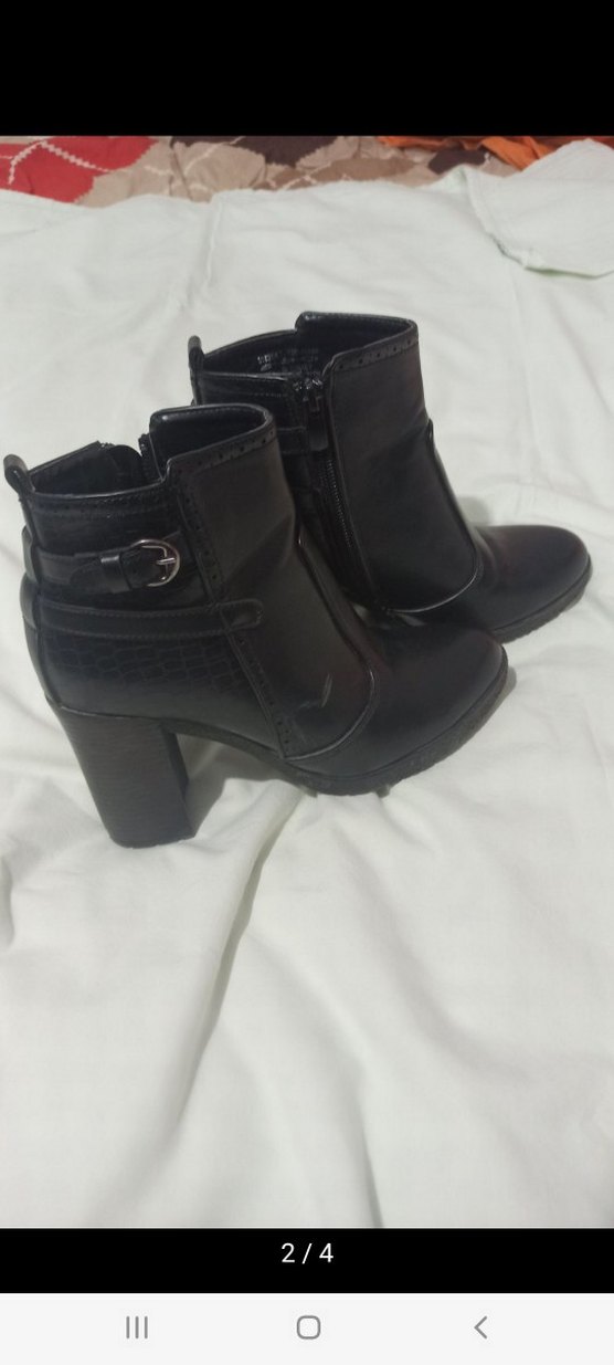 Siyah Deri Tokalı Topuklu Kadın Bot - Görsel 2