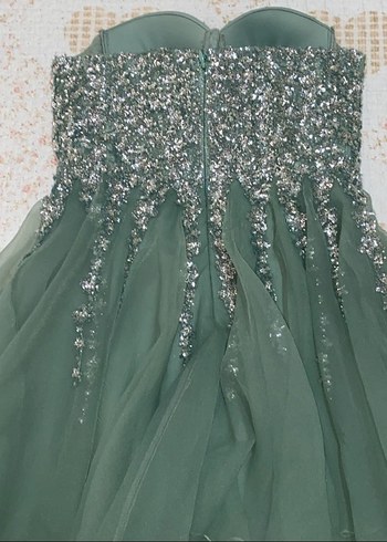 Yeşil Payetli Nakış İşlemeli Straplez Kısa Abiye - Görsel 4