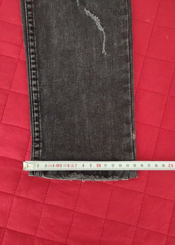 Siyah Yırtık Detaylı Kot Pantolon - Görsel 7