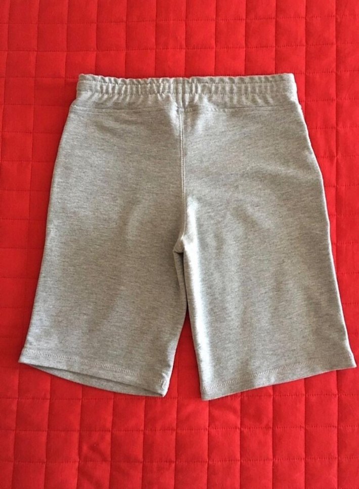 Gri Şort - Görsel 2