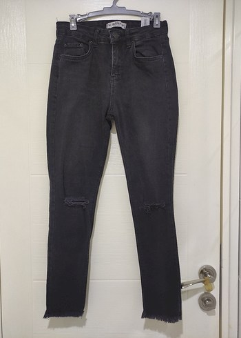 Kadın Denim Yırtık Detaylı Pantolon - Görsel 4