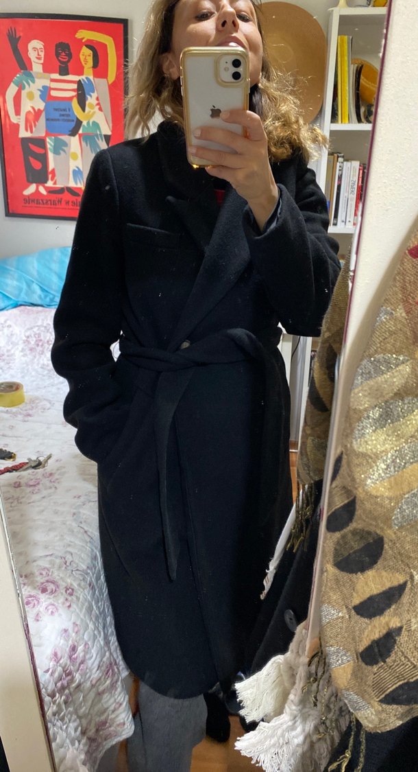 Siyah Düğmeli Kaban - Görsel 5