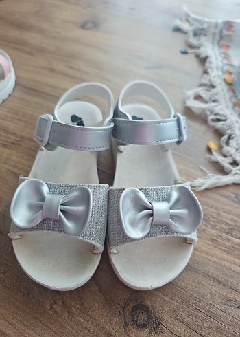 Diğer Kız Çocuk Gri Fiyonk Detaylı Sandalet