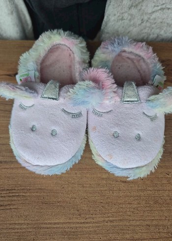 Pembe Nakışlı Kız Çocuk Ev Terliği - Görsel 2