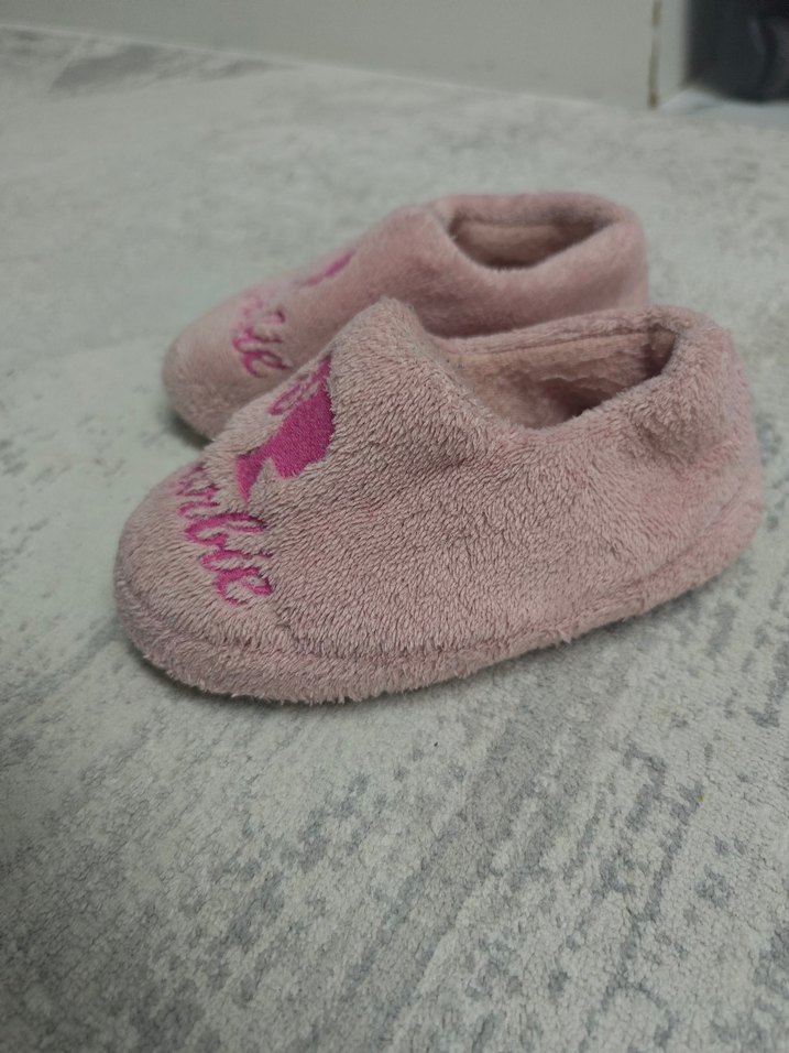 Kız Çocuk Pembe Nakışlı Sıcak Ev Terliği - Görsel 2