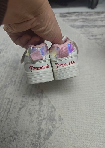 Kız Çocuk Beyaz Cırt Cırtlı Spor Ayakkabı - Görsel 3