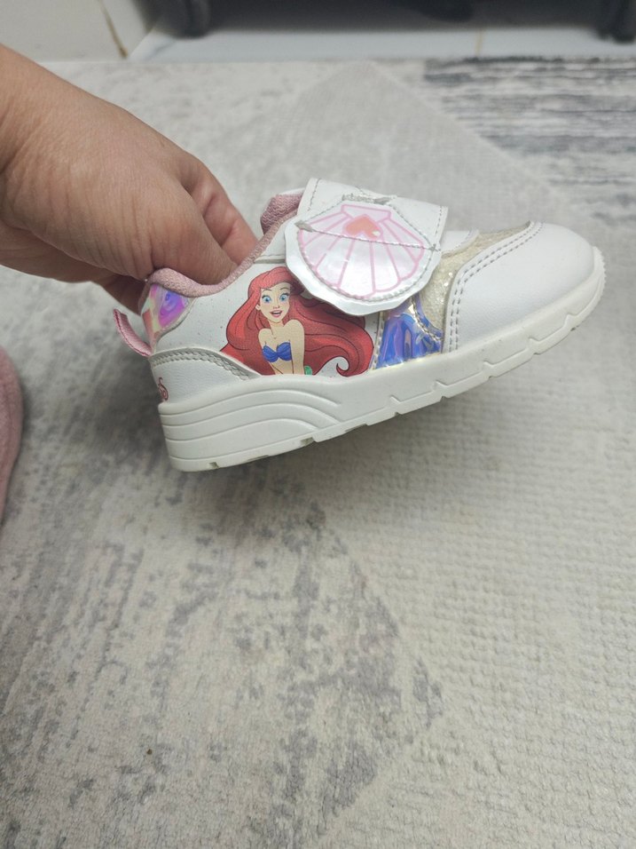 Kız Çocuk Beyaz Cırt Cırtlı Spor Ayakkabı - Görsel 2