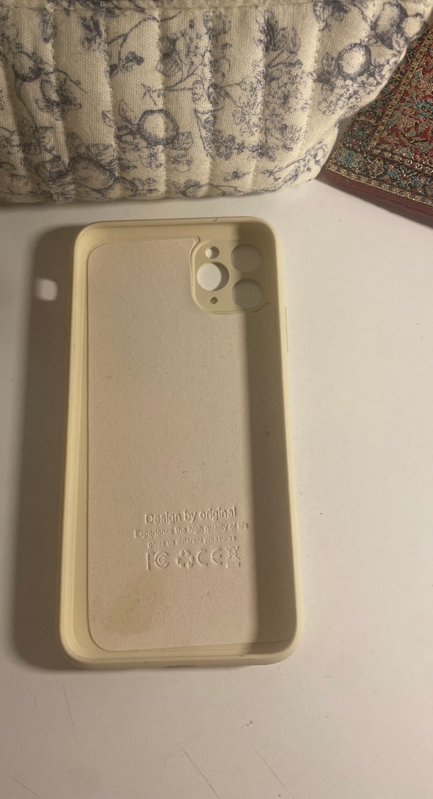 Bej iphone 11 pro max 
Telefon Kılıfı - Görsel 2