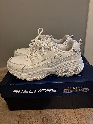 38 Beden beyaz Renk Skechers orjinal ayakkabı