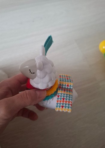 Renkli Diş Kaşıyıcı ve Çıngırak Oyuncak - Görsel 2