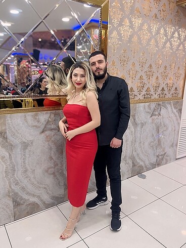 l Beden Kırmızı Straplez Abiye Elbise