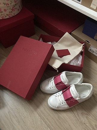 37 Beden Valentino sneakers