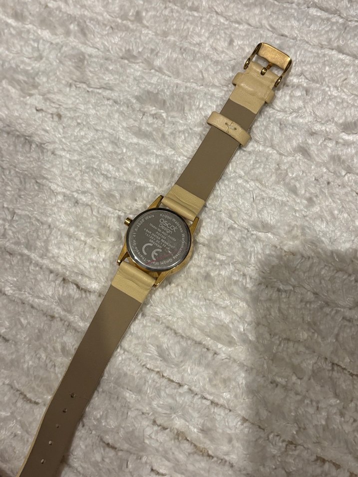 Gold Detaylı Kadın Kol Saati - Görsel 5