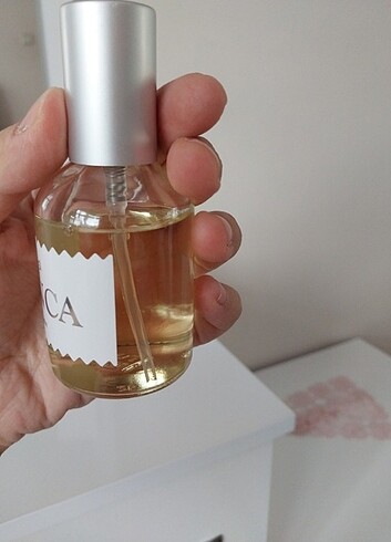 Farmasi parfum