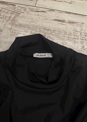 Siyah Uzun Kollu Boğazlı Sırtı Pencereli Kadın Bluz - Görsel 2