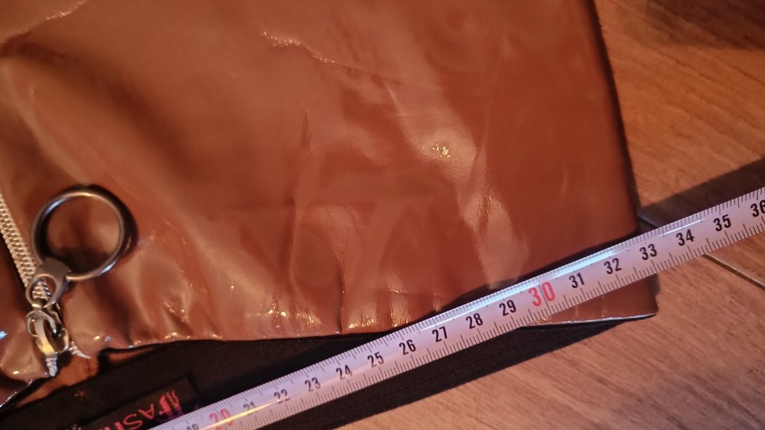 Kadın Parlak Kahverengi Deri Fermuarlı Tayt - Görsel 4