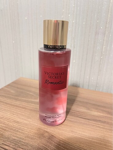 Victoria s Secret Victroria?s Secret Romantic Vücut Spreyi