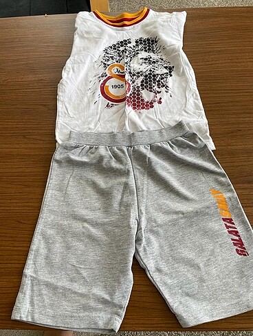 Galatasaray Çocuk Tişört ve Şort Takım