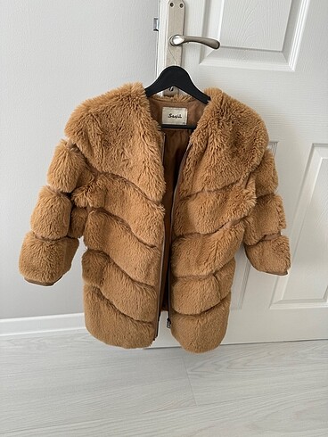 m Beden Seçil Markasına ait jammyfur model kürk