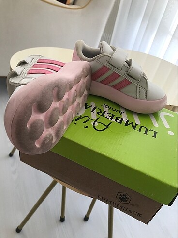 24 Beden Adidas 24