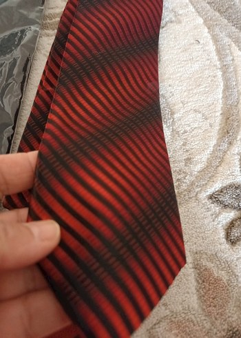 Koyu Kırmızı Çizgili Erkek Kravat - Görsel 5