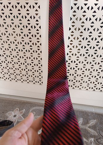 Koyu Kırmızı Çizgili Erkek Kravat - Görsel 3