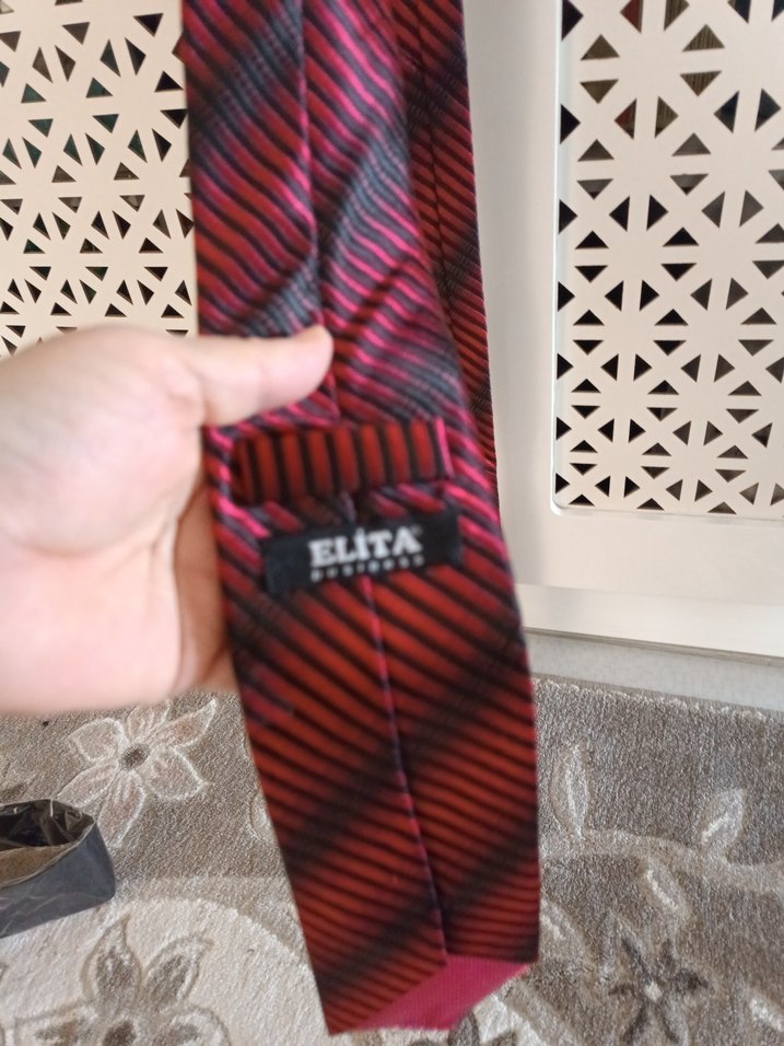 Koyu Kırmızı Çizgili Erkek Kravat - Görsel 4