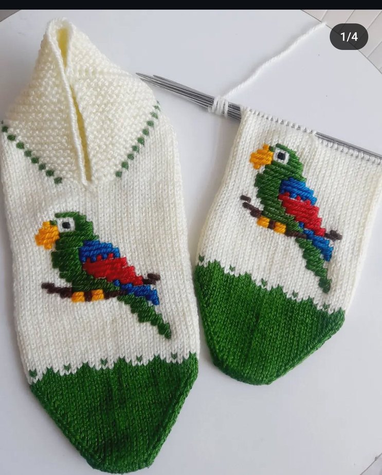 Renkli Nakışlı Erkek Çorapları - Görsel 3