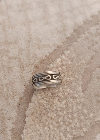 Düğün için Minimalist Çizgili Kadın Yüzüğü - Görsel 4