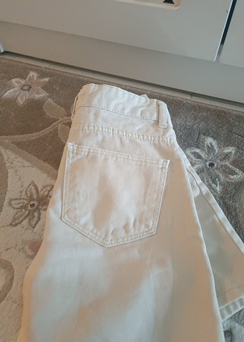 Richmond Bej Mini Kadın Şort Pamuklu Rahat Kesim