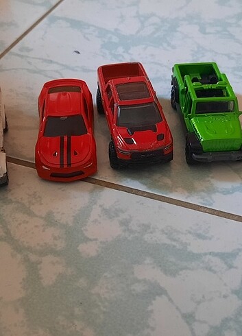 Matchbox ve hotwheels koleksiyonlar araba