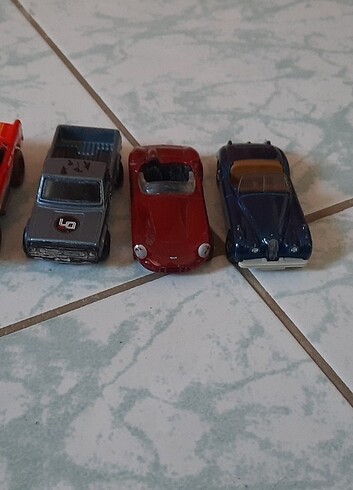 Beden Matchbox ve hotwheels koleksiyonlar araba