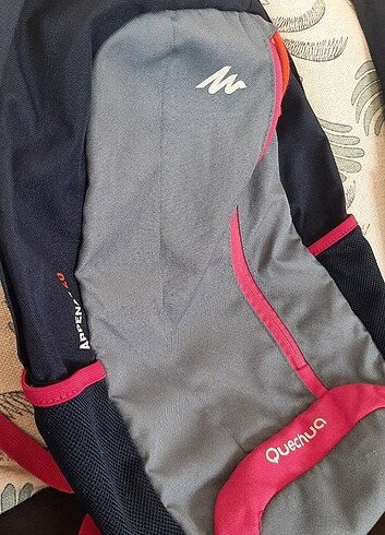 Decathlon quechua sırt çantası 