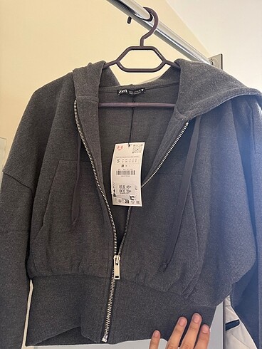 Zara ZARA SWEATSHİRT