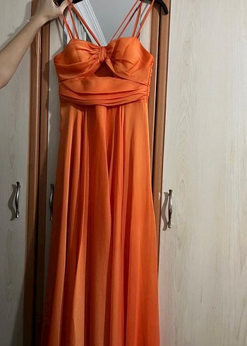 Parlak Turuncu Straplez Uzun Abiye Elbise - Görsel 3