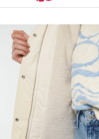 Mavi marka Beyaz Kürklü Midi Kadın Mont - Görsel 4