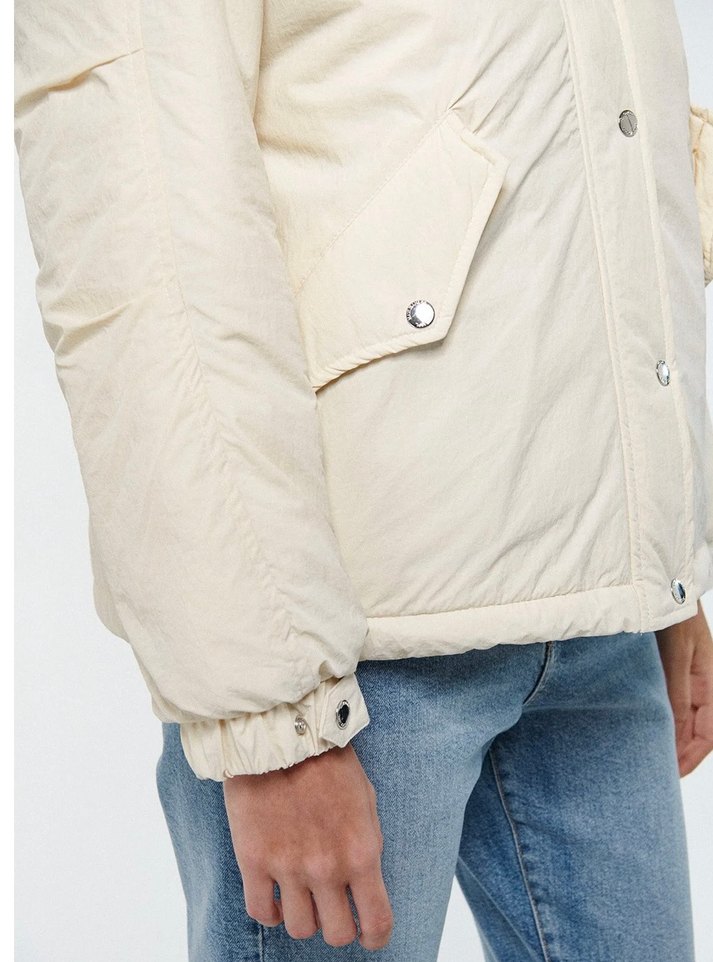 Mavi marka Beyaz Kürklü Midi Kadın Mont - Görsel 3