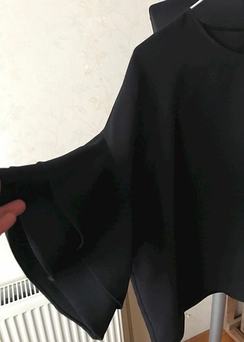 Kolları fırfır detaylı bluz - Görsel 2