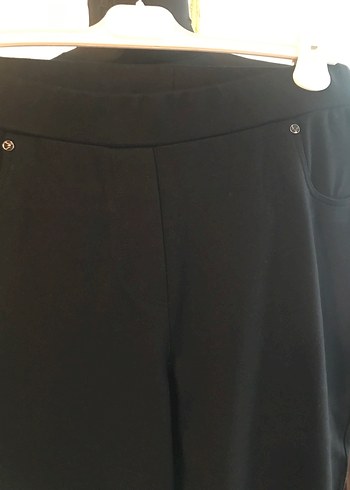 Düğmeli Siyah Kadın Kumaş Pantolon - Görsel 2