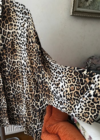 48 Beden Leopar Desenli Uzun Kollu Kadın Gömlek