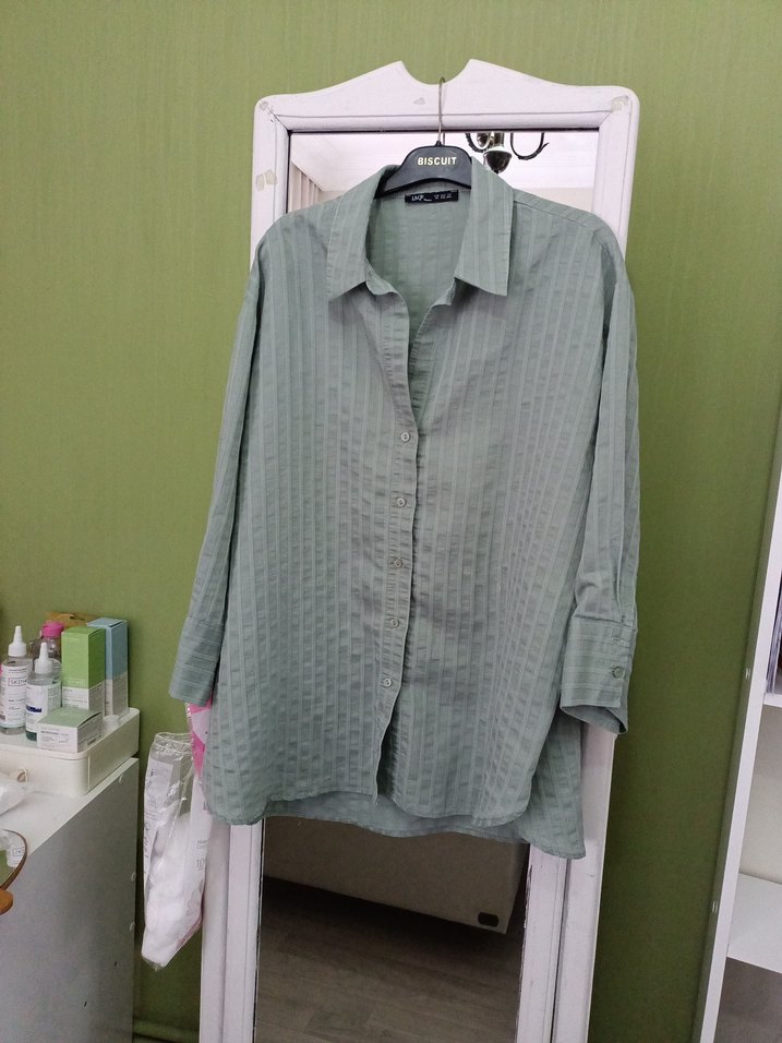 Kadın V Yaka Gömlek - Görsel 4