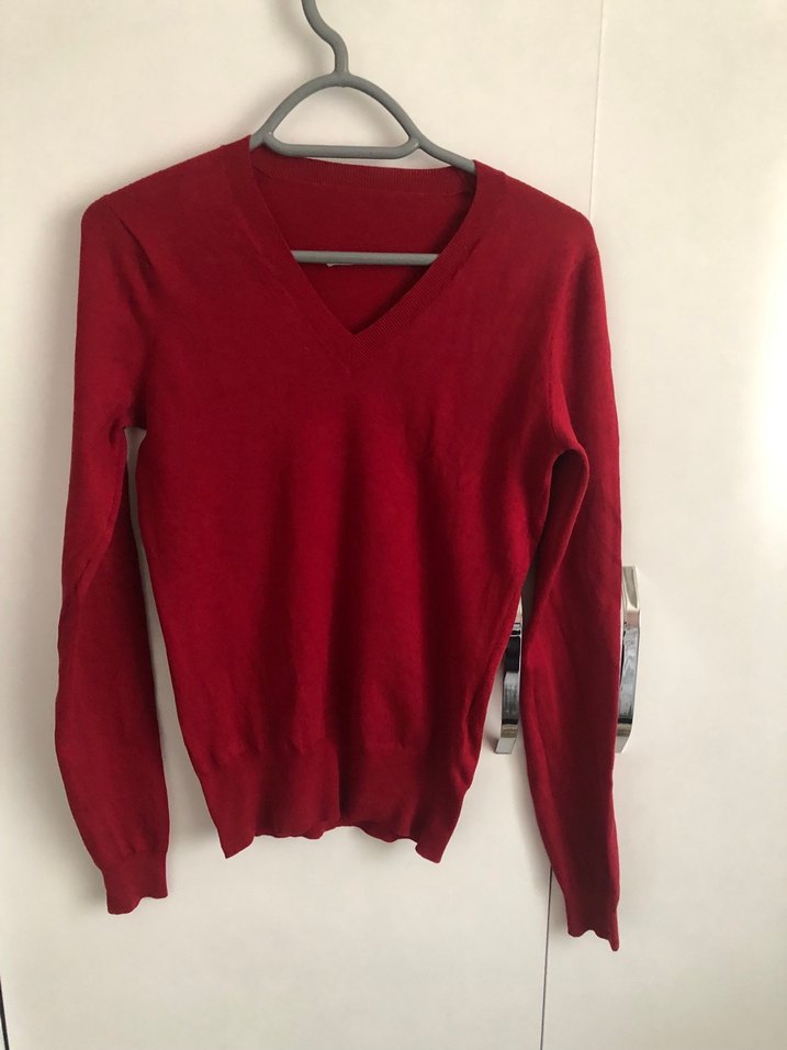 Koyu Kırmızı V Yakalı Kadın Kazak - Görsel 3