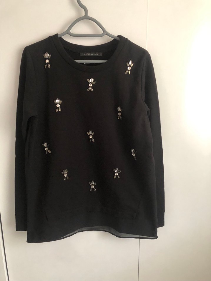 Siyah İşlemeli Kadın Sweatshirt - Görsel 2