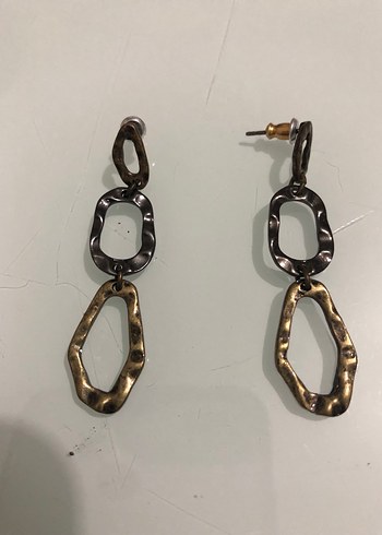 Zincir Detaylı Uzun Altın Renkli Kadın Küpeler - Görsel 2